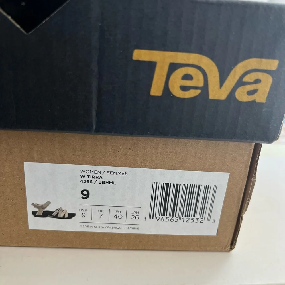 Brand New Teva Women's Tirra Sport Hiking Sandal, never worn!! So comfy! Sze 9❤️ - Picture 12 of 12